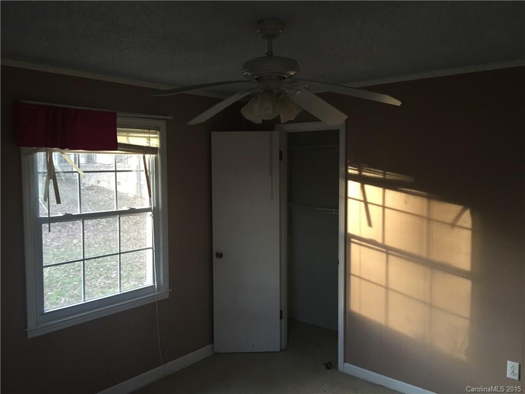 6 Springside Drive - Photo 13