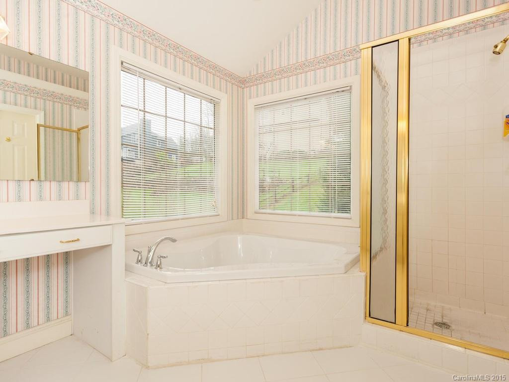 203 Weston Way - Photo 11