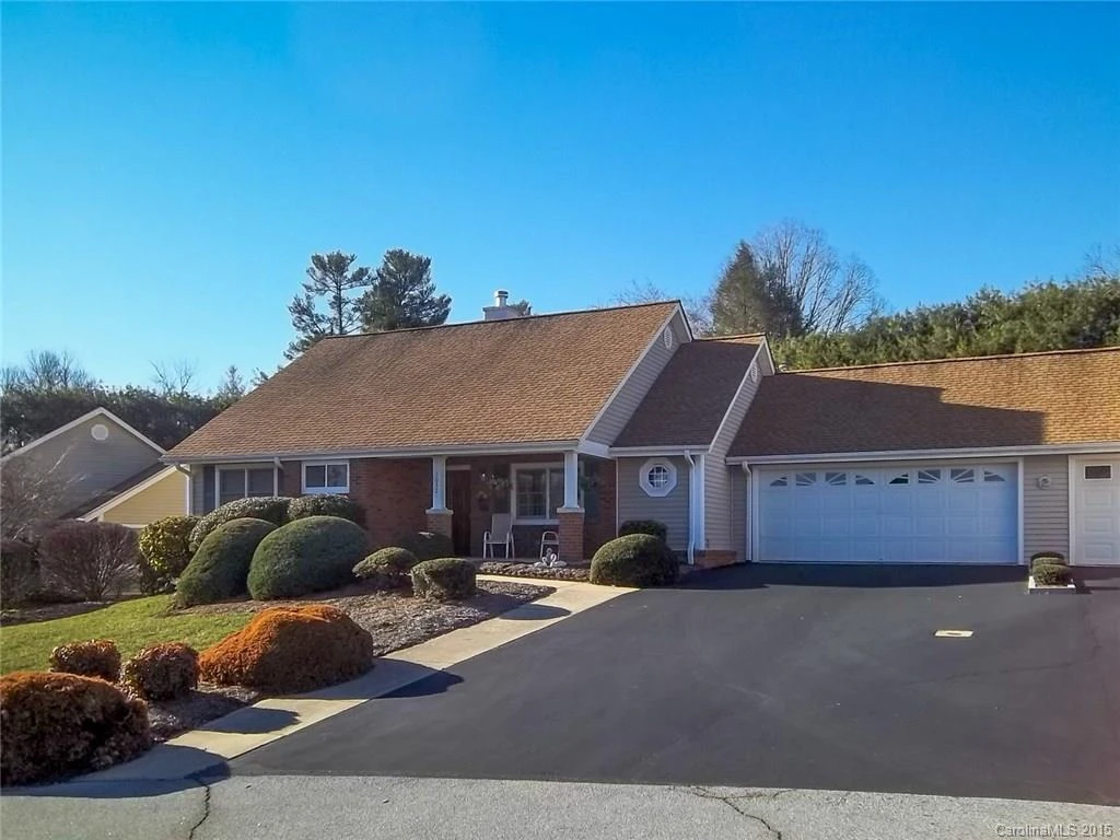 1032 Saddlebrook Drive #27