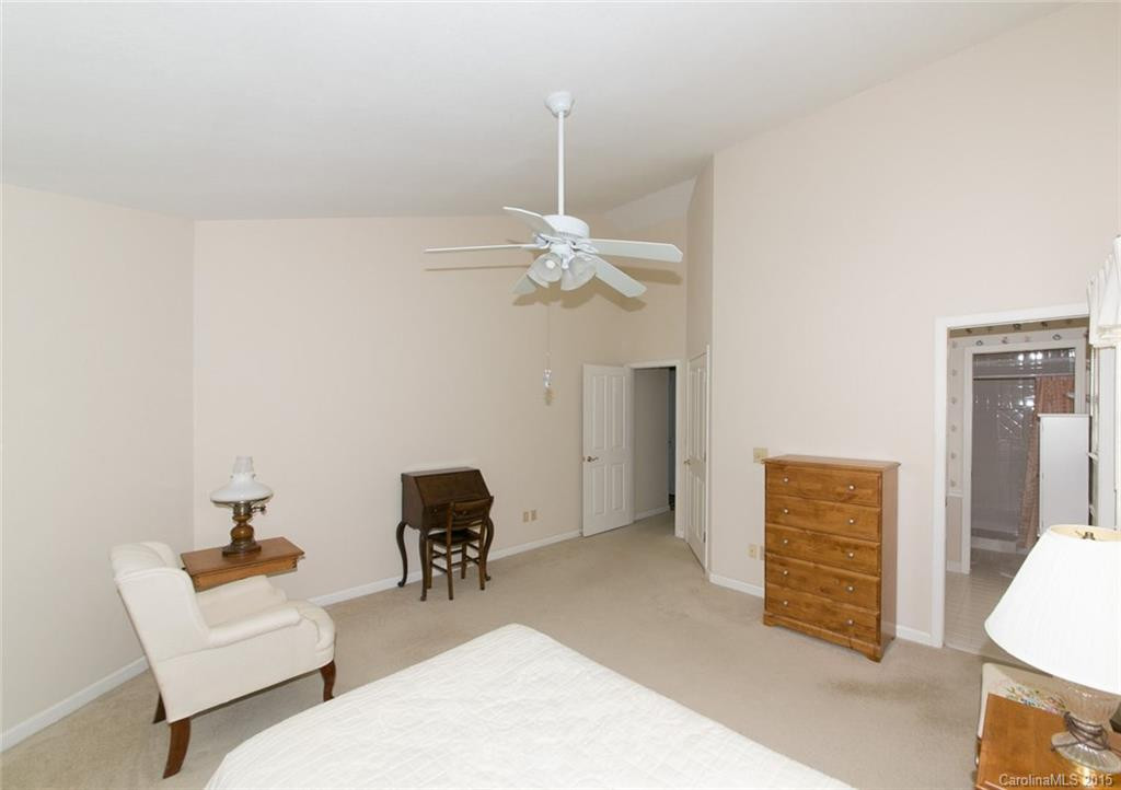 1032 Saddlebrook Drive #27 - Photo 16