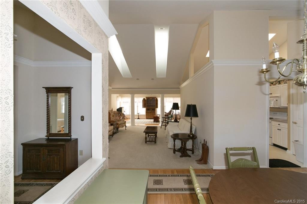 1032 Saddlebrook Drive #27 - Photo 4