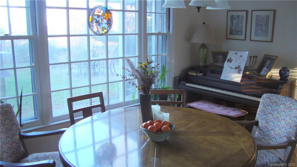 121 Briarwood Lane - Photo 3
