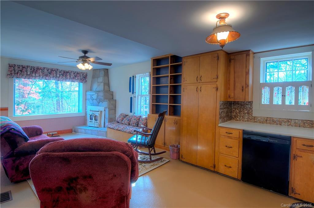 194 Oakdale Drive - Photo 5