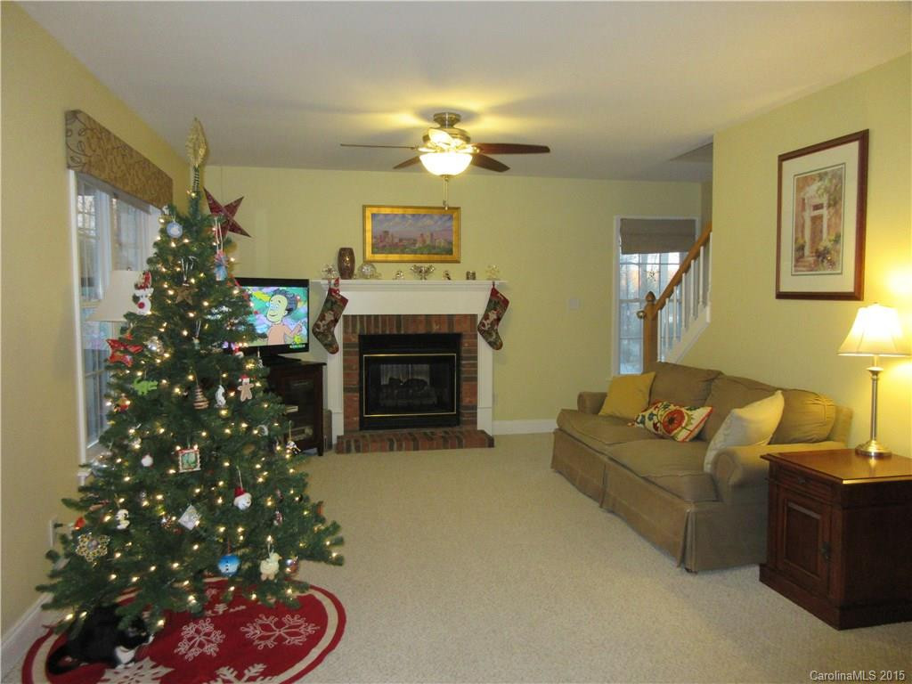 9 Collenwood Road - Photo 11