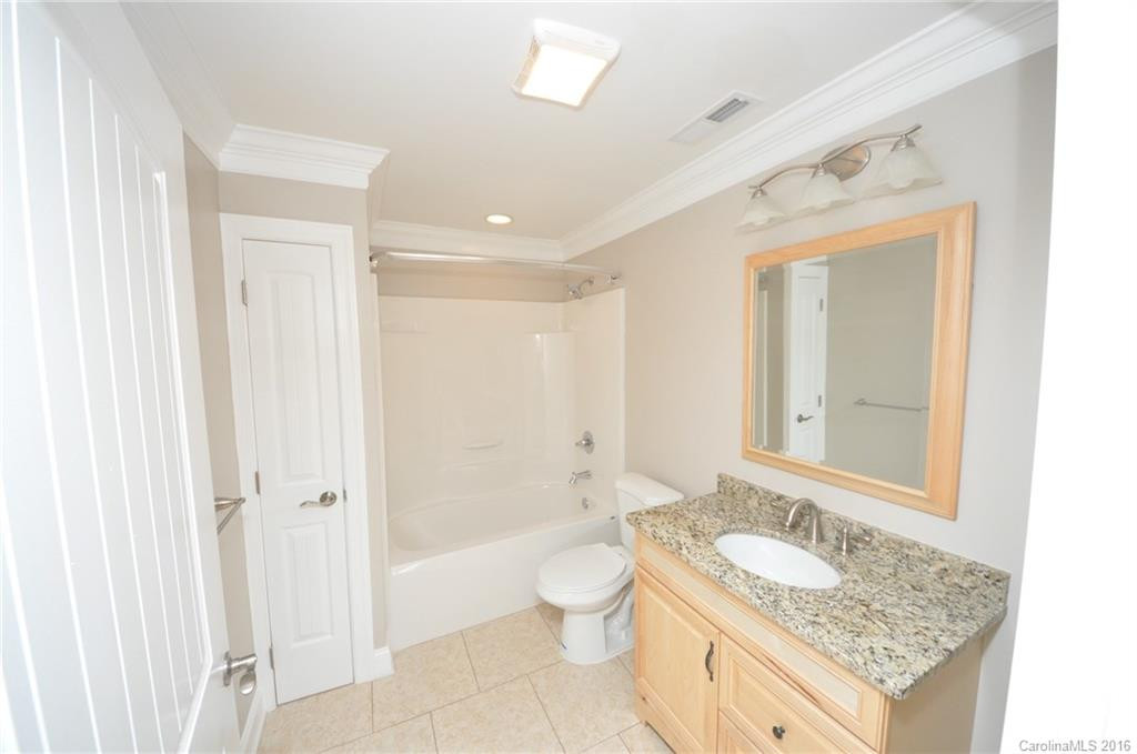 61 Blythe Commons Court #19 - Photo 16