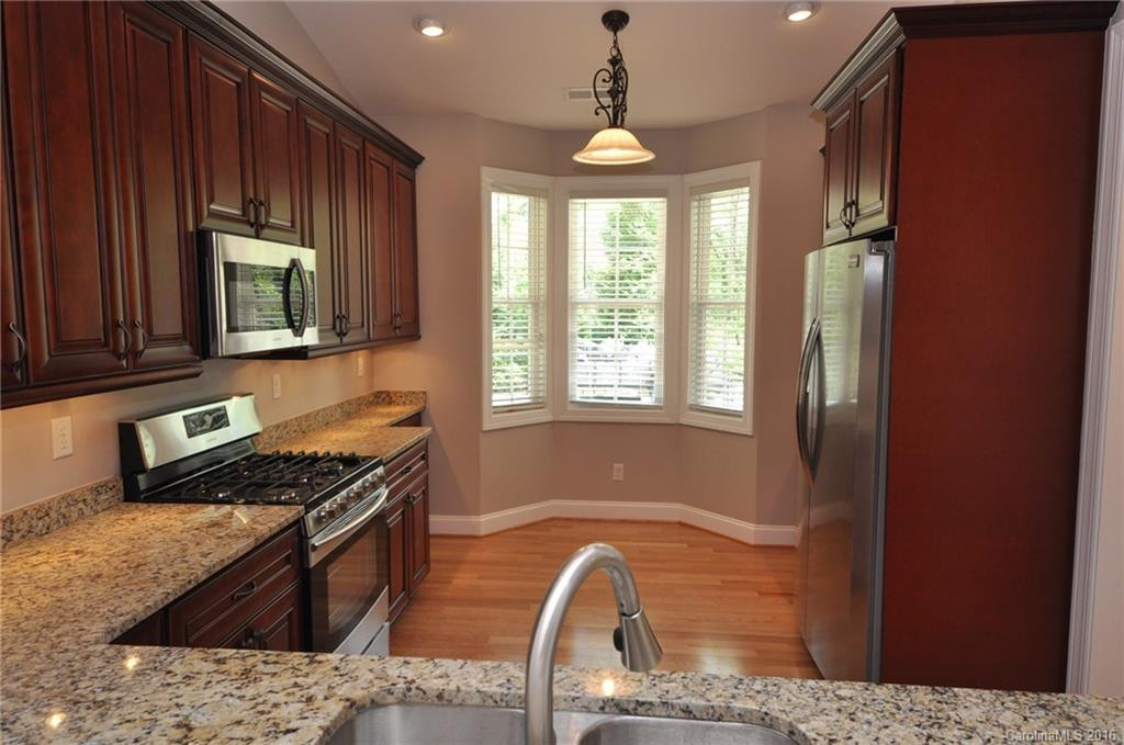 61 Blythe Commons Court #19 - Photo 8