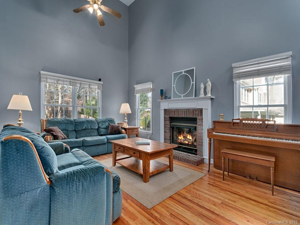 23 Collenwood Road - Photo 3