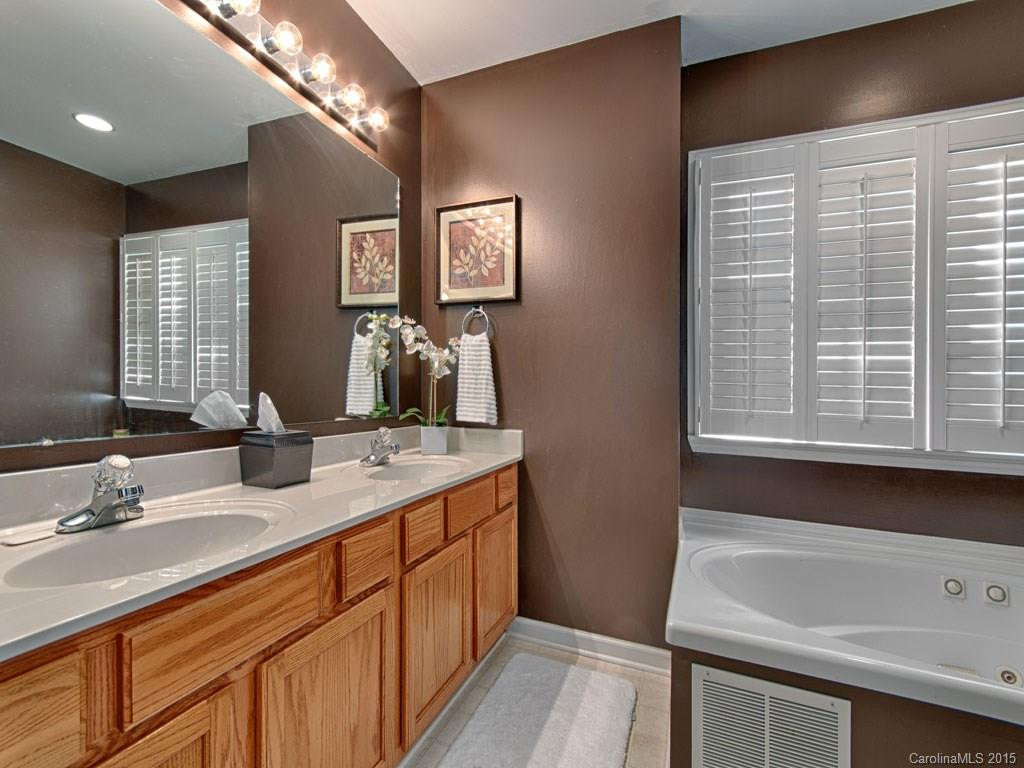 23 Collenwood Road - Photo 7