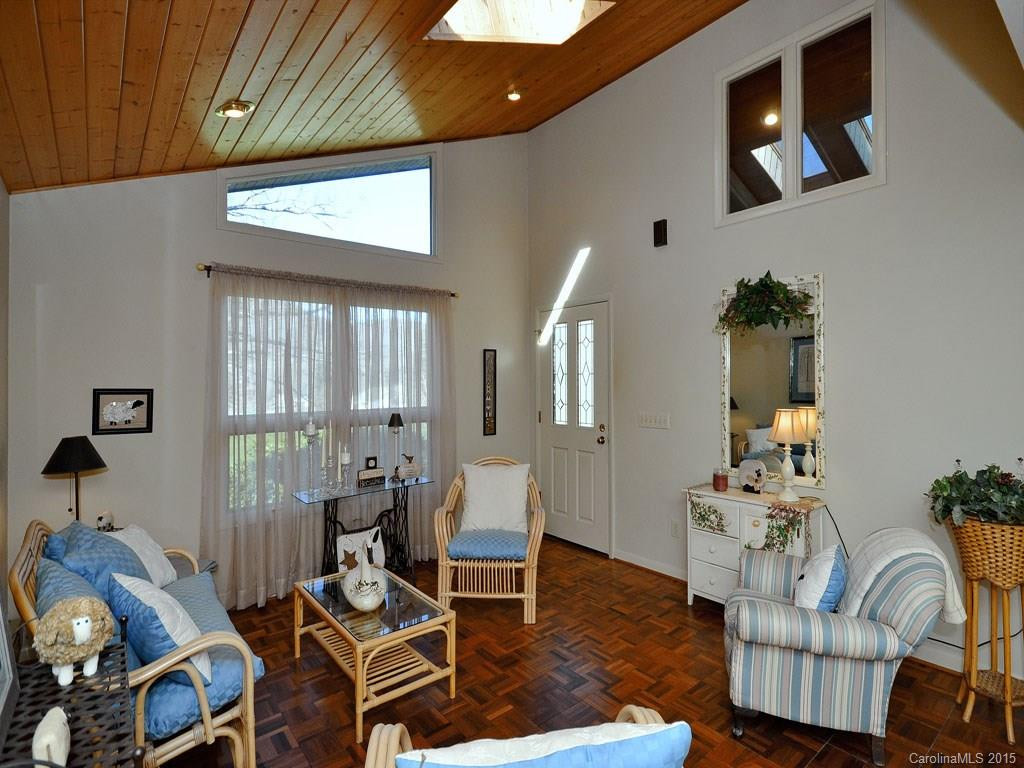 130 Georgjeana Drive - Photo 2