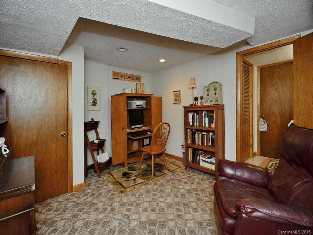130 Georgjeana Drive - Photo 14