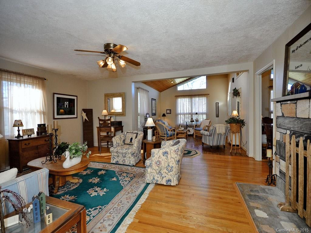130 Georgjeana Drive - Photo 3