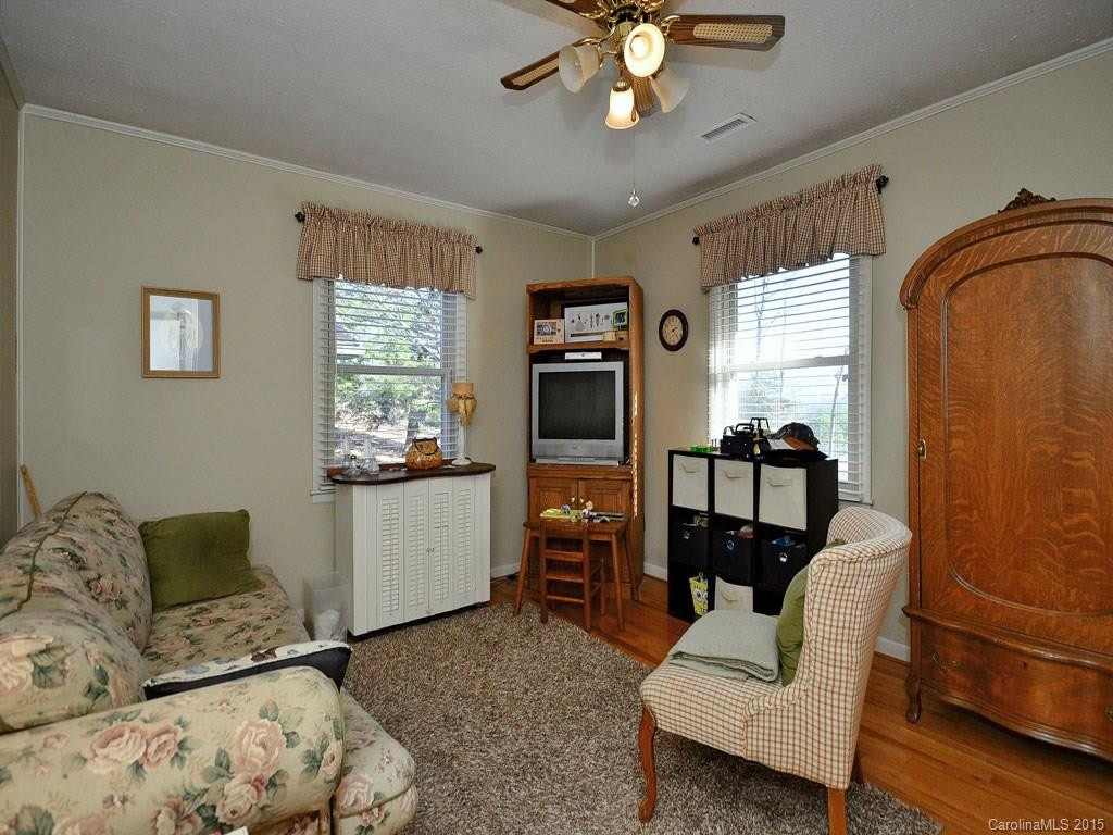 130 Georgjeana Drive - Photo 6