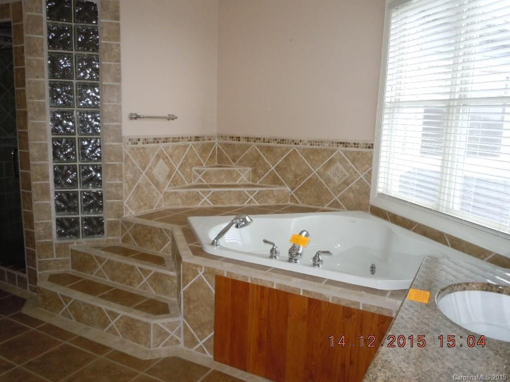 116 Pond View Drive #12 - Photo 20