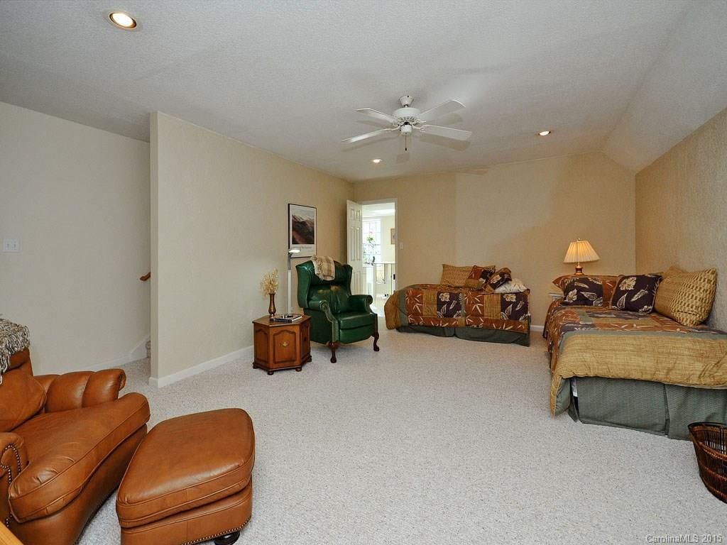 8 Ridgemont Drive - Photo 14