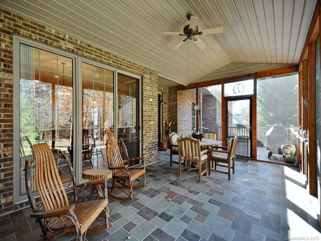 8 Ridgemont Drive - Photo 17