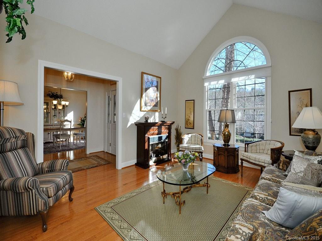 8 Ridgemont Drive - Photo 7