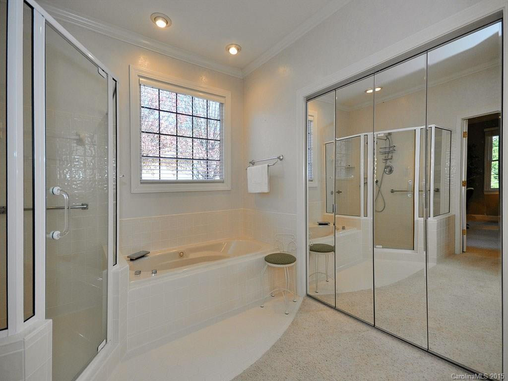 8 Ridgemont Drive - Photo 10
