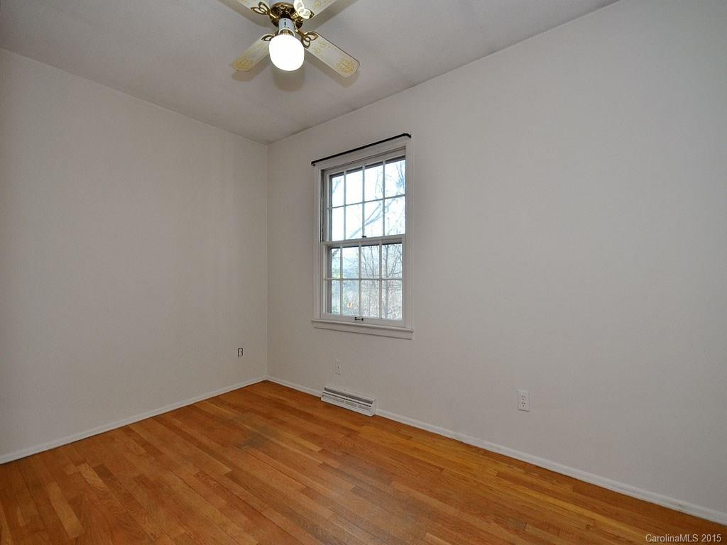 7 Lakeside Drive - Photo 11