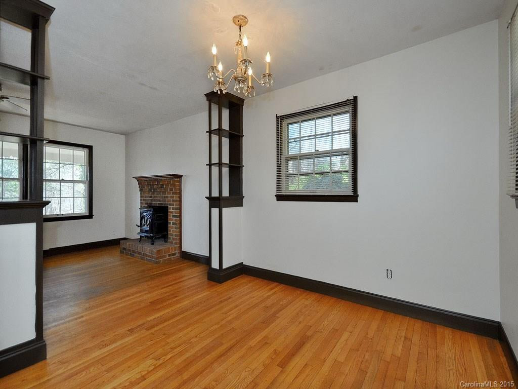 7 Lakeside Drive - Photo 5