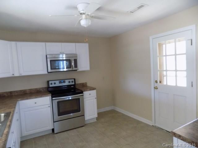 161 Kings Drive - Photo 4