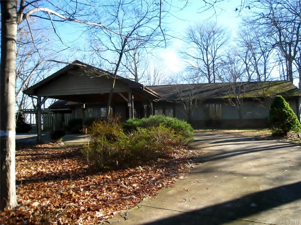 3521 Howard Gap Road