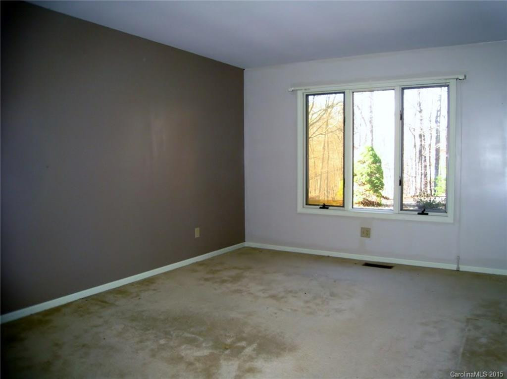 3521 Howard Gap Road - Photo 6