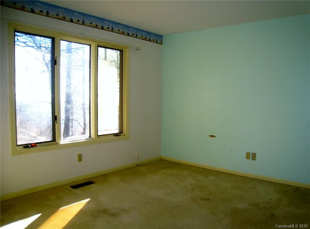 3521 Howard Gap Road - Photo 7