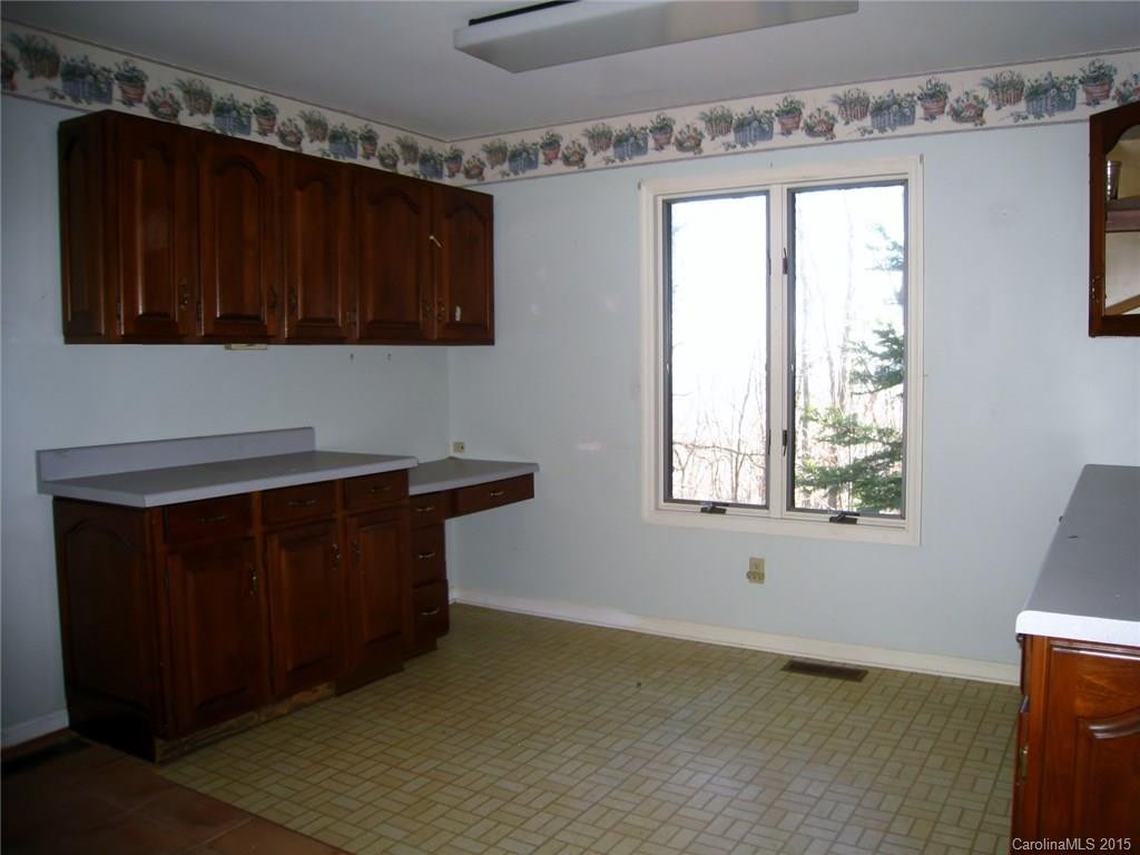 3521 Howard Gap Road - Photo 8