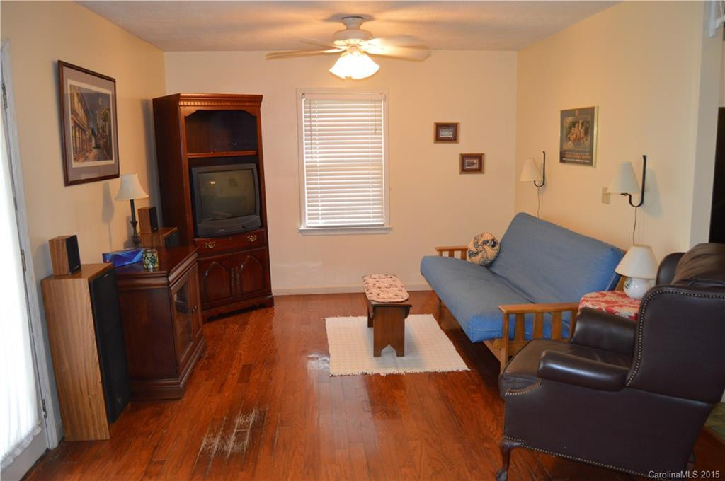 262 Bob Barnwell Road - Photo 2