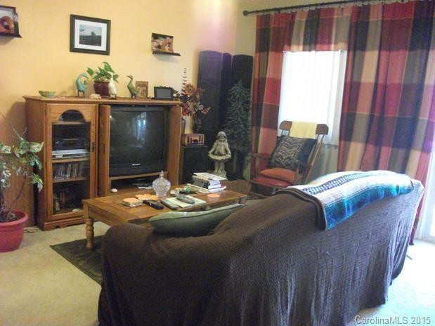 40 Lake Avenue - Photo 2
