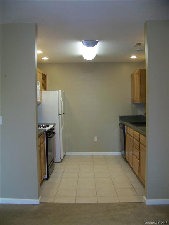 40 Lake Avenue - Photo 3