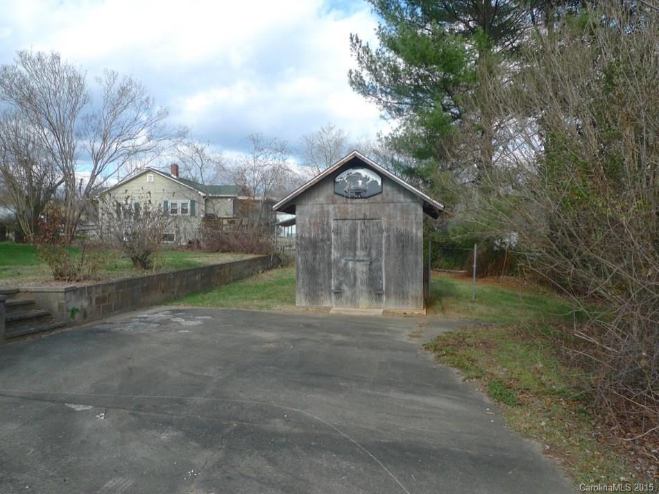 114 Normandy Drive - Photo 16