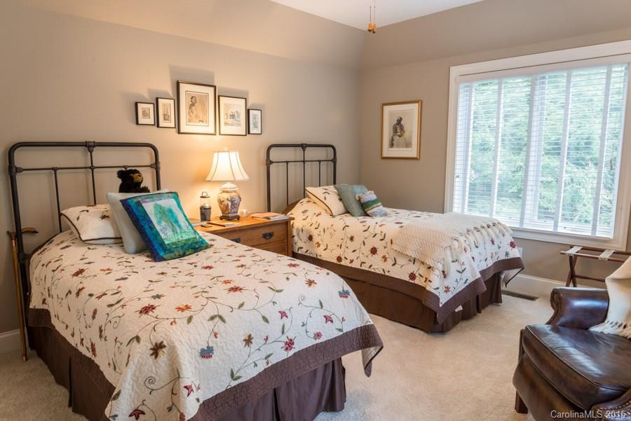 116 Mecklenburg Circle - Photo 15