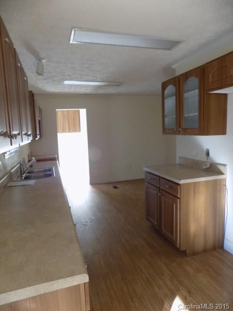 1002 Hamilton Road - Photo 10
