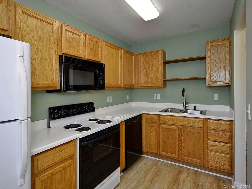 406 Carrington Place #406 - Photo 5
