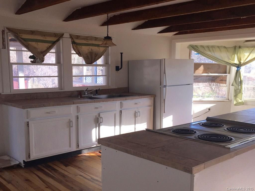 710 Pace Road - Photo 3