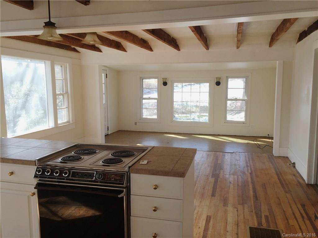 710 Pace Road - Photo 5