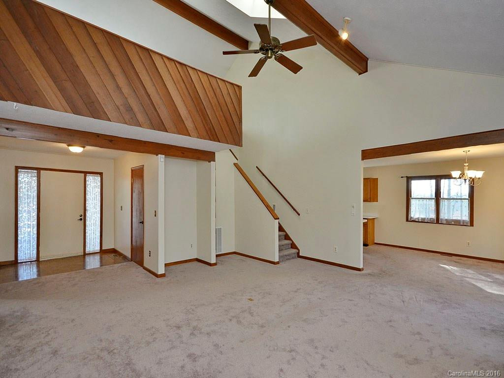 414 Foxhall Road - Photo 3