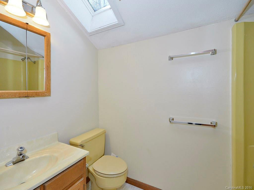 414 Foxhall Road - Photo 9