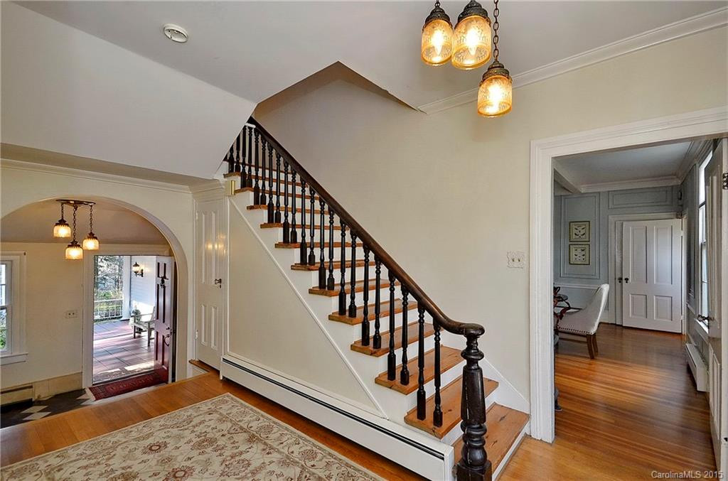 310 Vanderbilt Road - Photo 4