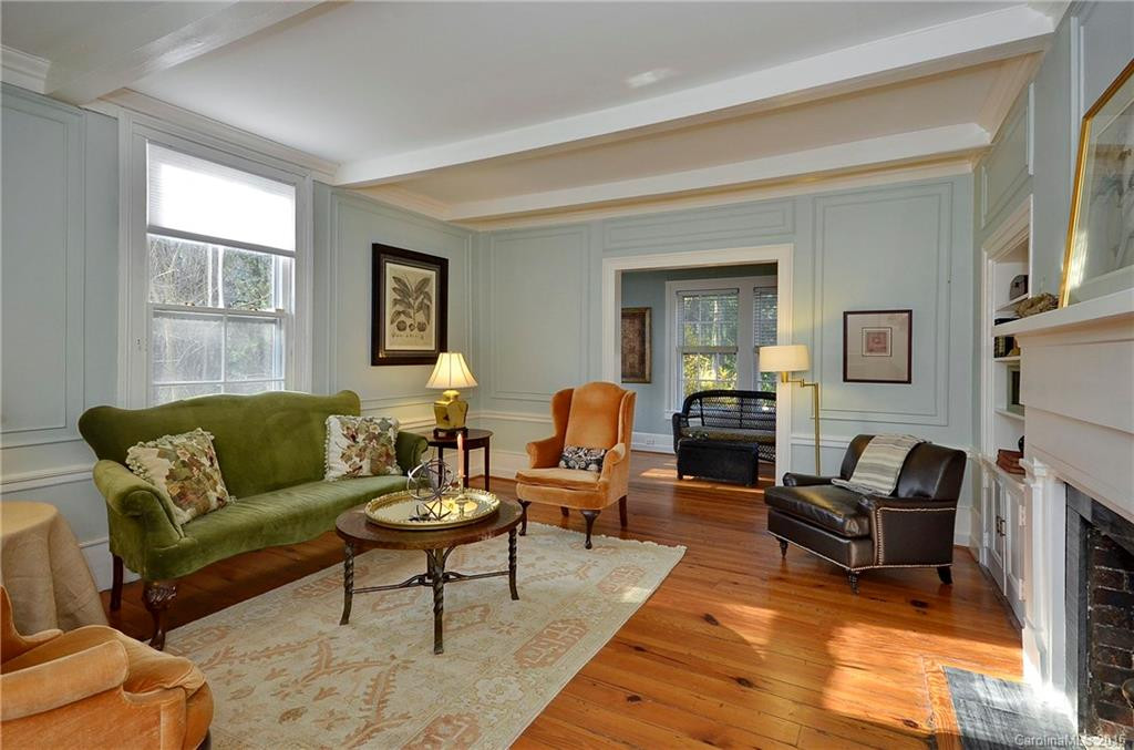 310 Vanderbilt Road - Photo 7