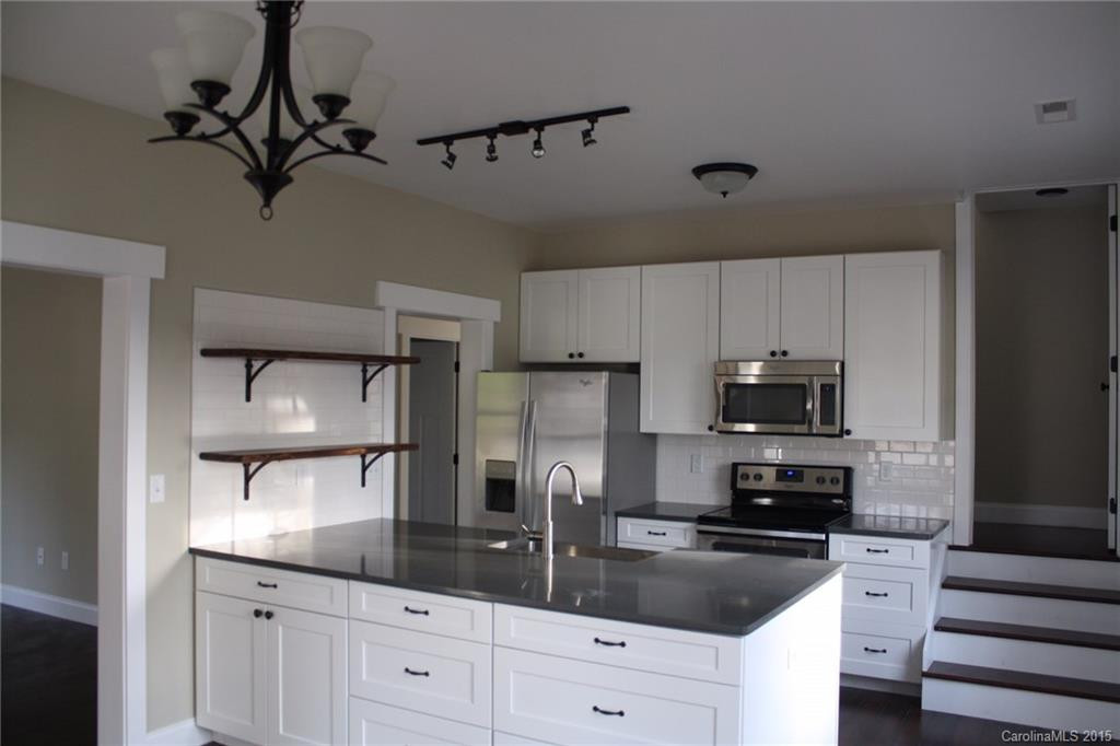7 Onteora Boulevard - Photo 2