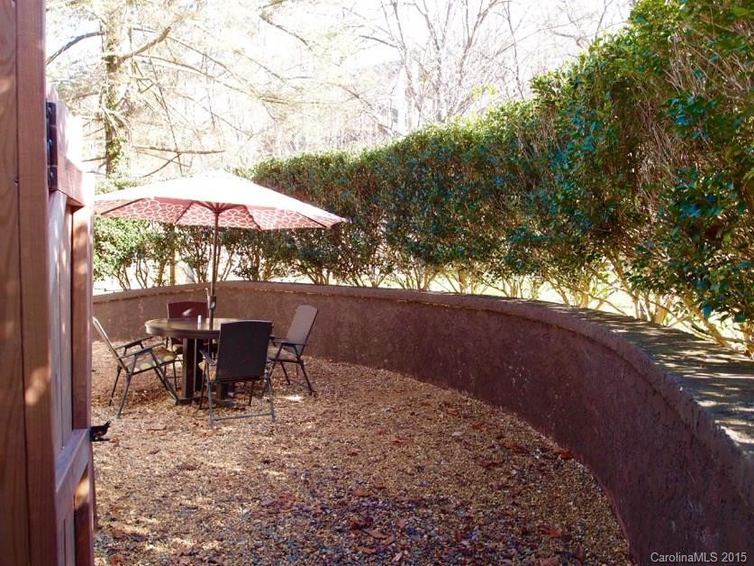 128 Spooks Branch Road - Photo 16