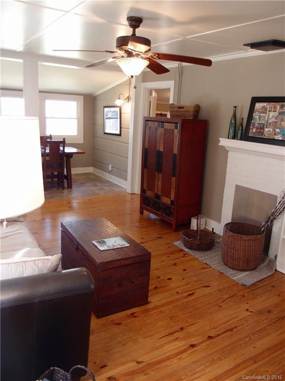 128 Spooks Branch Road - Photo 9
