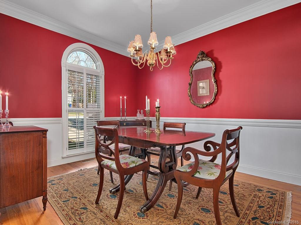 1054 Columbine Road - Photo 11