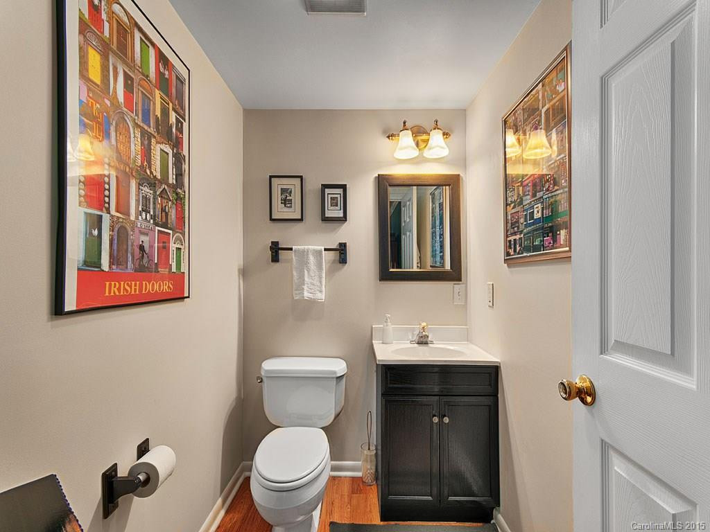 1054 Columbine Road - Photo 21
