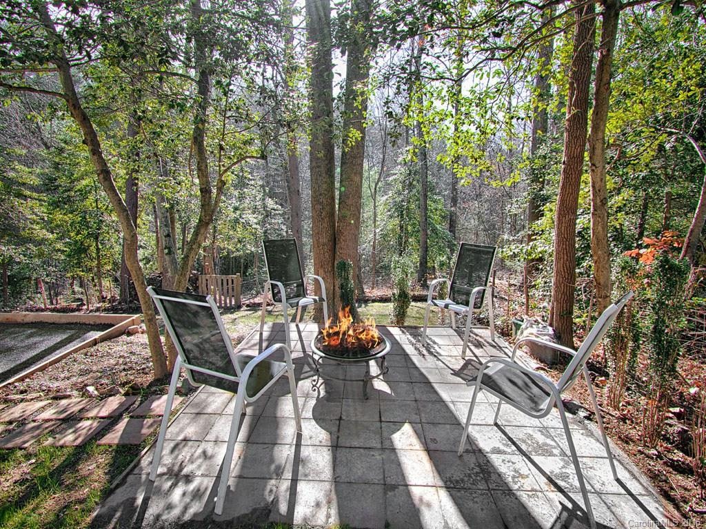 1054 Columbine Road - Photo 23