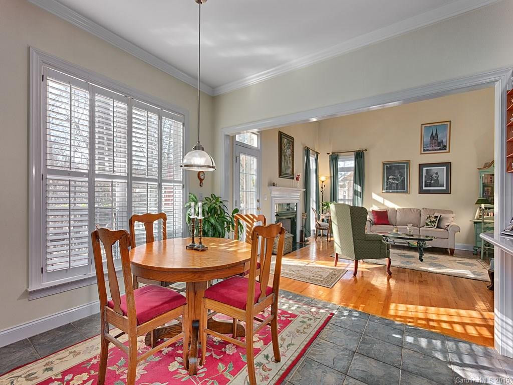 1054 Columbine Road - Photo 9