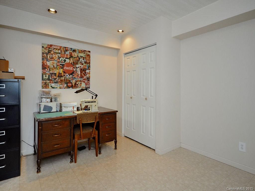 237 Woodbriar Lane - Photo 16