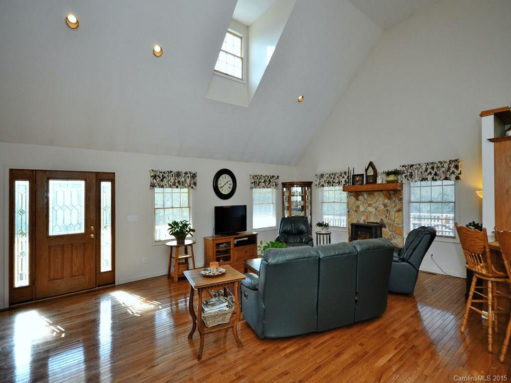 237 Woodbriar Lane - Photo 3